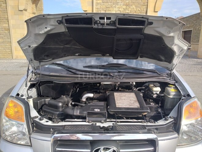 Hyundai H-1 2005, 400,000 km - 2.5 l - Bakı