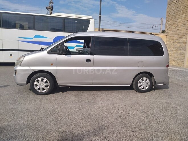 Hyundai H-1 2005, 400,000 km - 2.5 l - Bakı