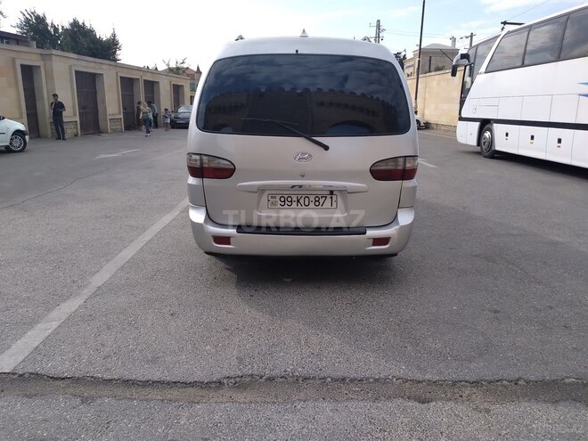 Hyundai H-1 2005, 400,000 km - 2.5 l - Bakı