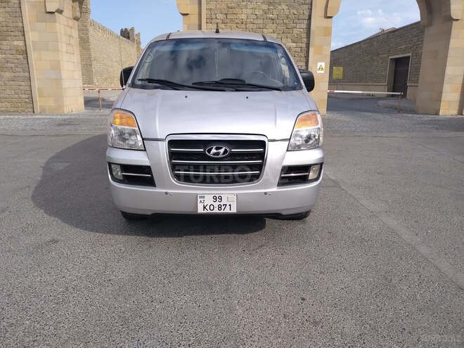Hyundai H-1 2005, 400,000 km - 2.5 l - Bakı