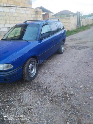 Opel Astra 1997, 100,000 km - 1.7 l - Quba