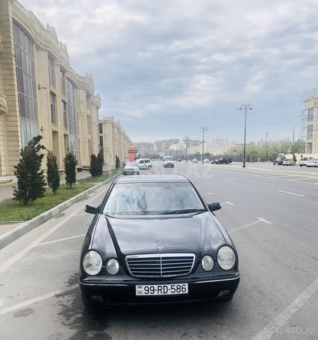 Mercedes E 240 2000, 209,000 km - 2.6 л - Bakı