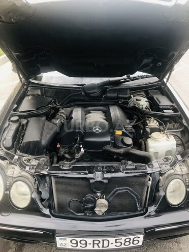 Mercedes E 240 2000, 209,000 km - 2.6 л - Bakı