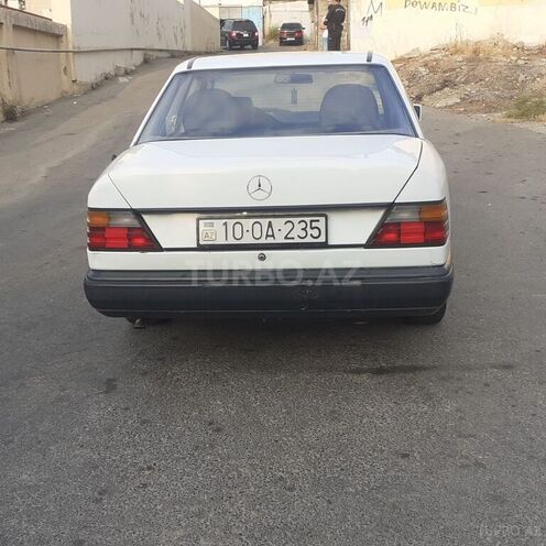 Mercedes E 230 1988, 212,222 km - 2.3 л - Bakı