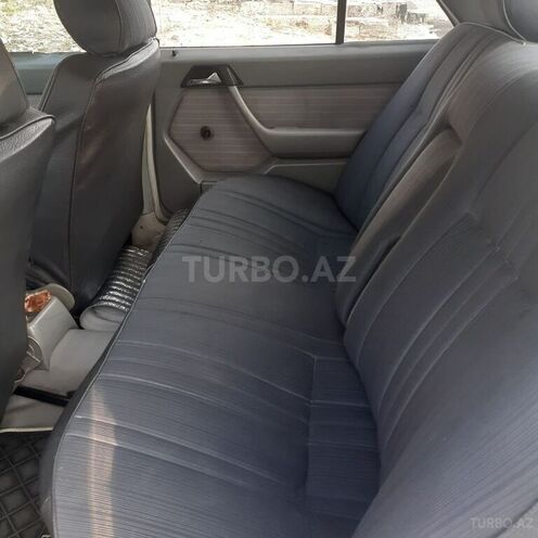 Mercedes E 230 1988, 212,222 km - 2.3 л - Bakı