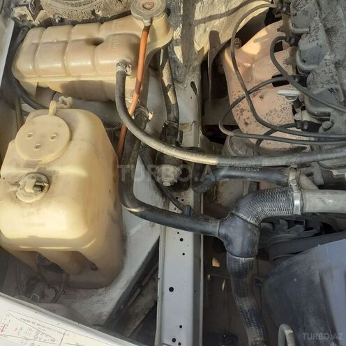 Mercedes E 230 1988, 212,222 km - 2.3 л - Bakı