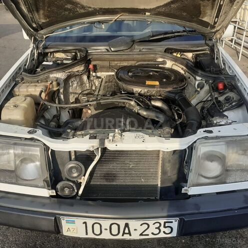 Mercedes E 230 1988, 212,222 km - 2.3 л - Bakı