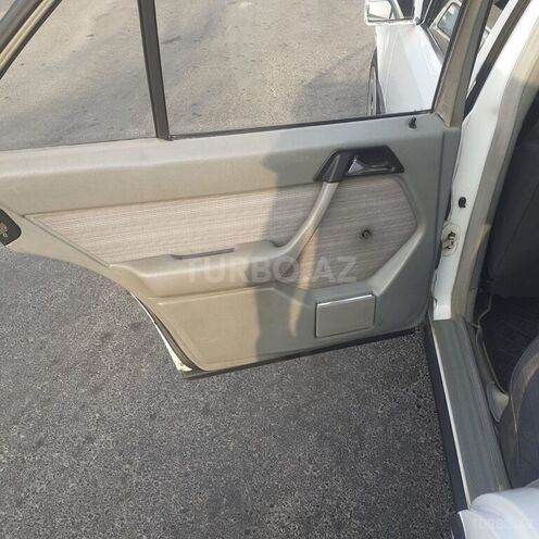 Mercedes E 230 1988, 212,222 km - 2.3 л - Bakı