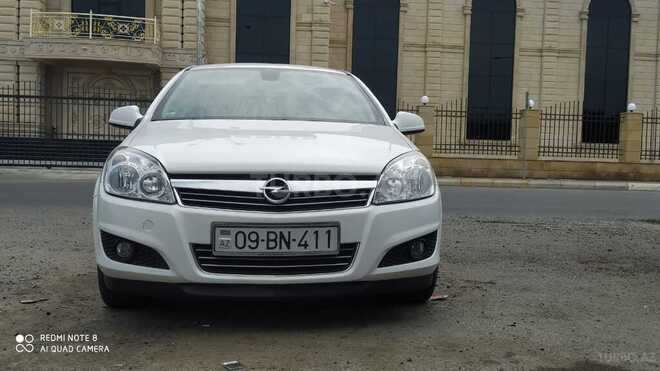 Opel Astra 2010, 197,572 km - 1.7 l - Bərdə
