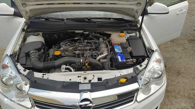 Opel Astra 2010, 197,572 km - 1.7 l - Bərdə