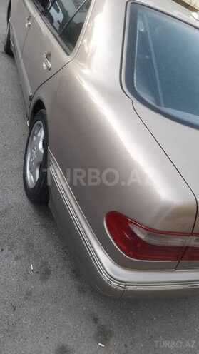 Mercedes E 280 2000, 321,000 km - 2.8 l - Bakı