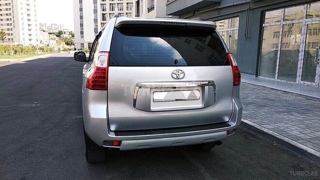 Toyota Prado 2010, 132,000 km - 2.7 l - Bakı