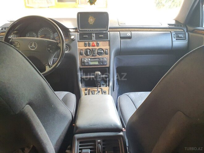 Mercedes E 200 2000, 289,000 km - 2.0 l - Gəncə