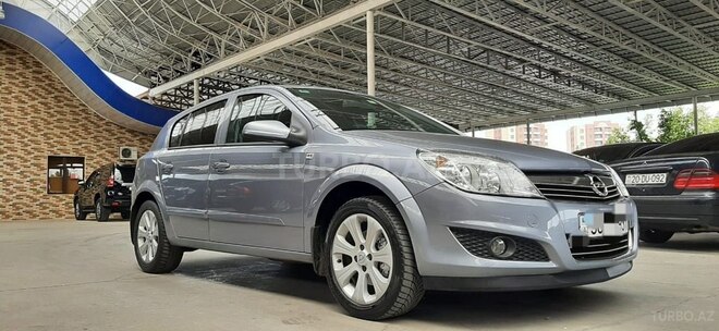 Opel Astra 2008, 129,800 km - 1.4 l - Gəncə