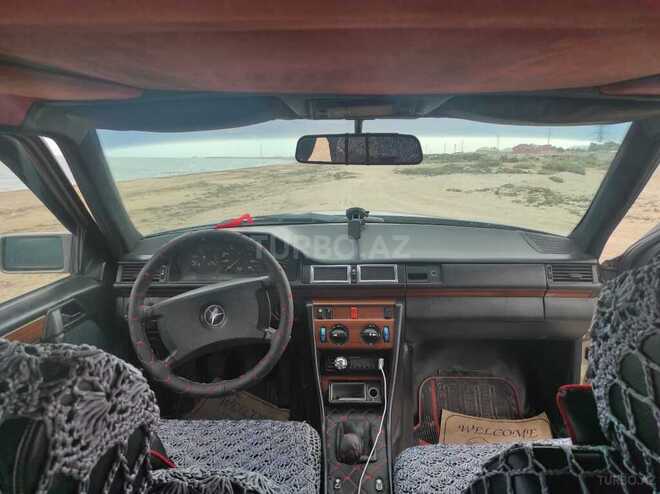 Mercedes E 200 1991, 150,000 km - 2.0 l - Sumqayıt