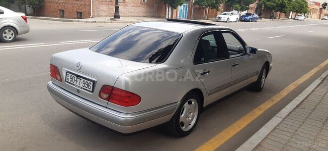 Mercedes E 230 1998, 219,000 km - 2.3 л - Gəncə