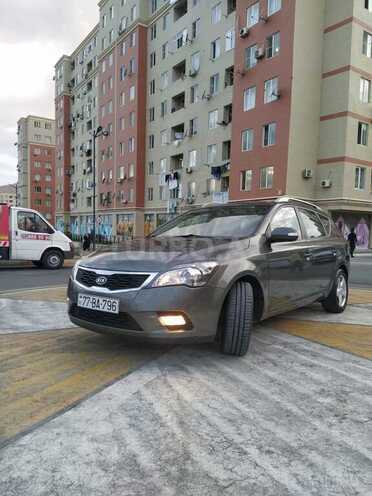Kia Ceed 2009, 188,000 km - 1.6 l - Bakı