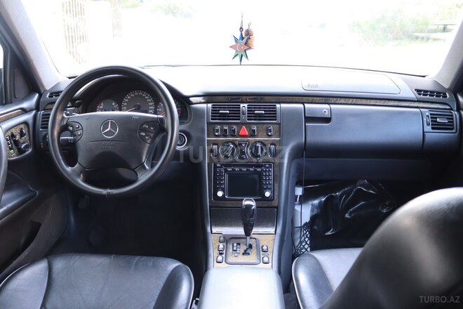 Mercedes E 320 2000, 317,217 km - 3.2 l - Bakı