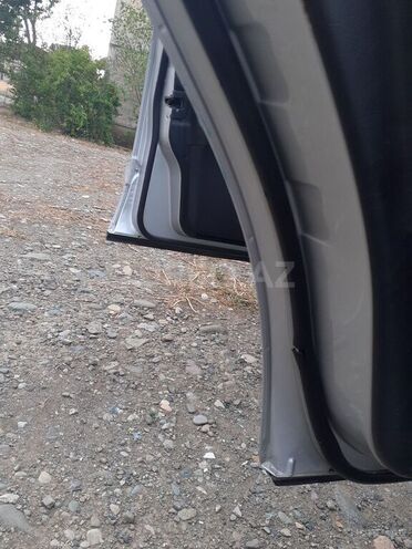 Mercedes E 240 1999, 272,000 km - 2.4 l - Gəncə