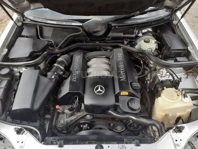 Mercedes E 240 1999, 272,000 km - 2.4 l - Gəncə