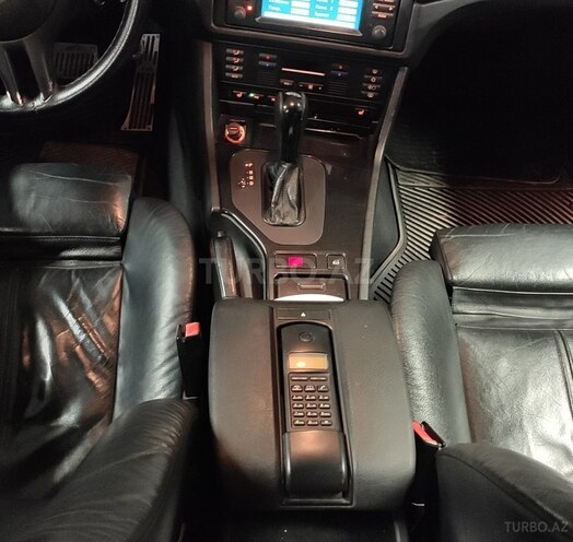 BMW 530 2002, 267,000 km - 3.0 l - Gəncə