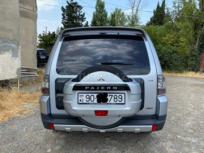 Mitsubishi Pajero 2007, 177,000 km - 3.0 l - Bakı