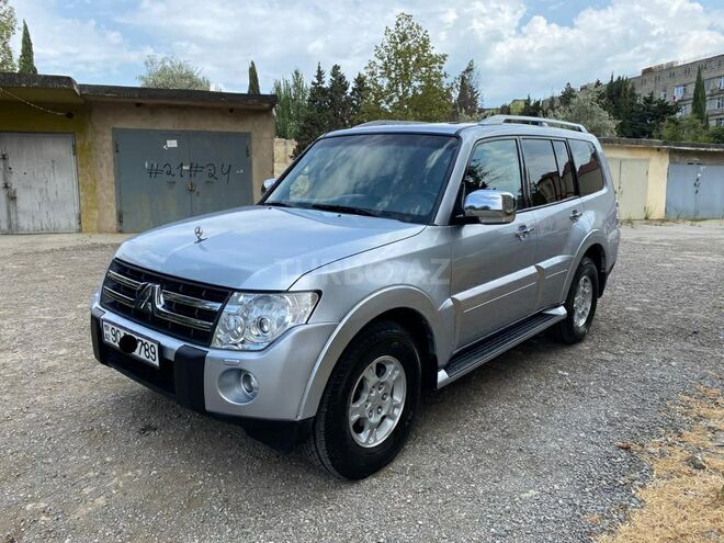 Mitsubishi Pajero 2007, 177,000 km - 3.0 l - Bakı