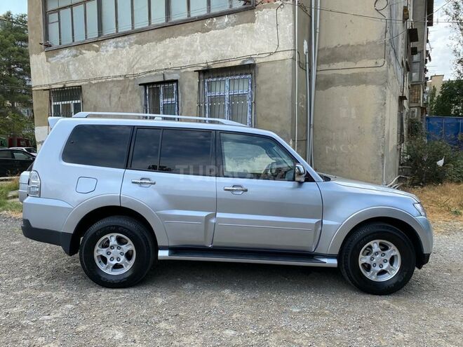 Mitsubishi Pajero 2007, 177,000 km - 3.0 l - Bakı