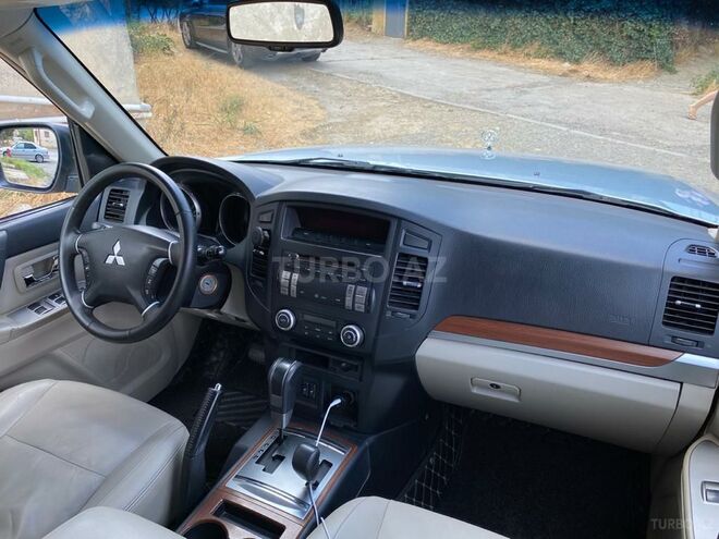 Mitsubishi Pajero 2007, 177,000 km - 3.0 l - Bakı