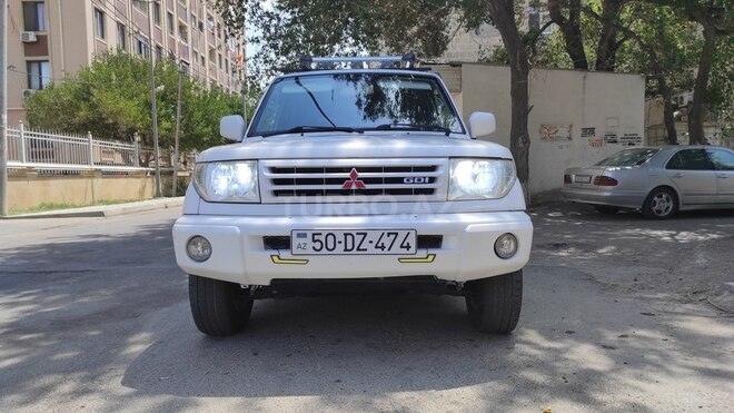 Mitsubishi Pajero io 2000, 230,000 km - 1.8 l - Sumqayıt