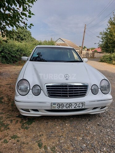 Mercedes E 240 2001, 280,000 km - 2.4 l - Ağcabədi