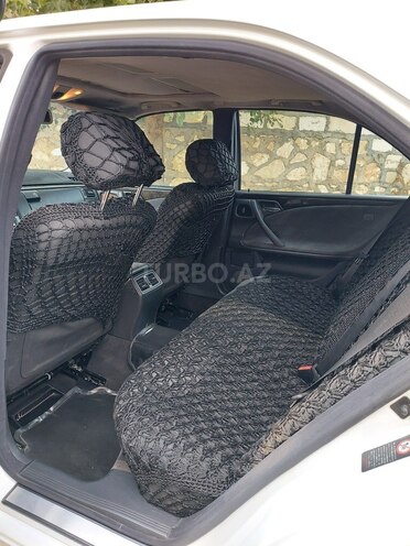 Mercedes E 240 2001, 280,000 km - 2.4 l - Ağcabədi