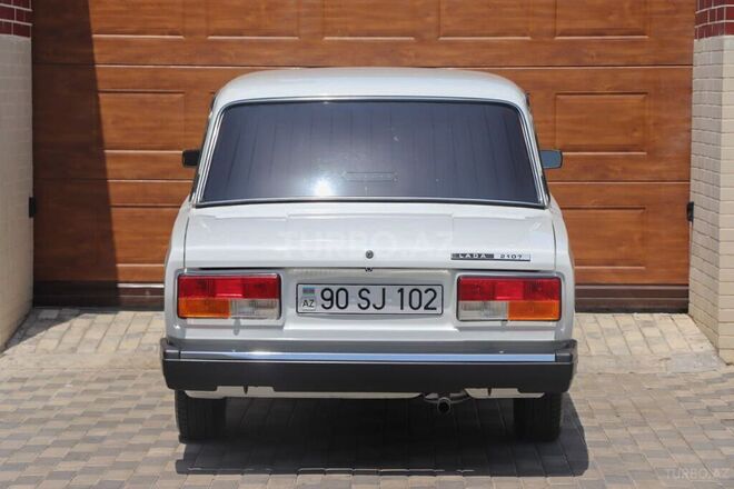 LADA (VAZ) 2107 2009, 50,766 km - 1.6 l - Astara