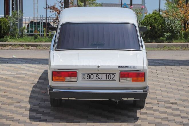 LADA (VAZ) 2107 2009, 50,766 km - 1.6 l - Astara