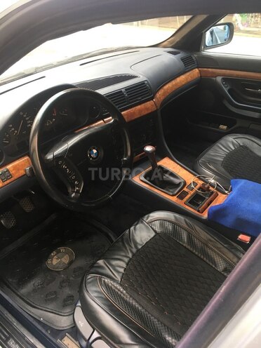 BMW 725 1996, 320,000 km - 2.5 l - Bakı