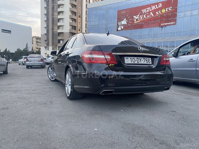 Mercedes E 220 2011, 180,000 km - 2.2 l - Bakı