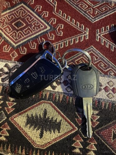 Kia Rio 2009, 215,800 km - 1.4 л - Bakı