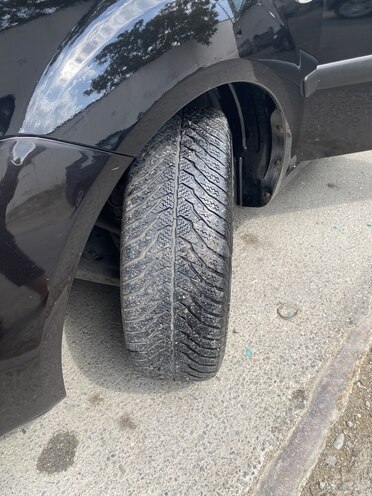 Kia Rio 2009, 215,800 km - 1.4 л - Bakı