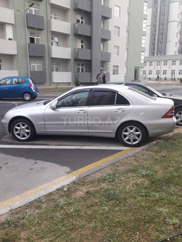 Mercedes C 240 2003, 326,809 km - 2.6 l - Bakı