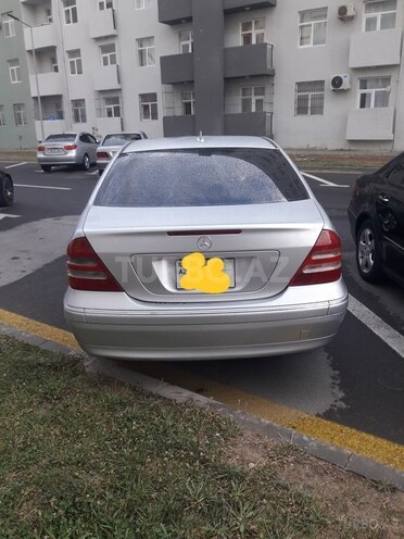 Mercedes C 240 2003, 326,809 km - 2.6 l - Bakı