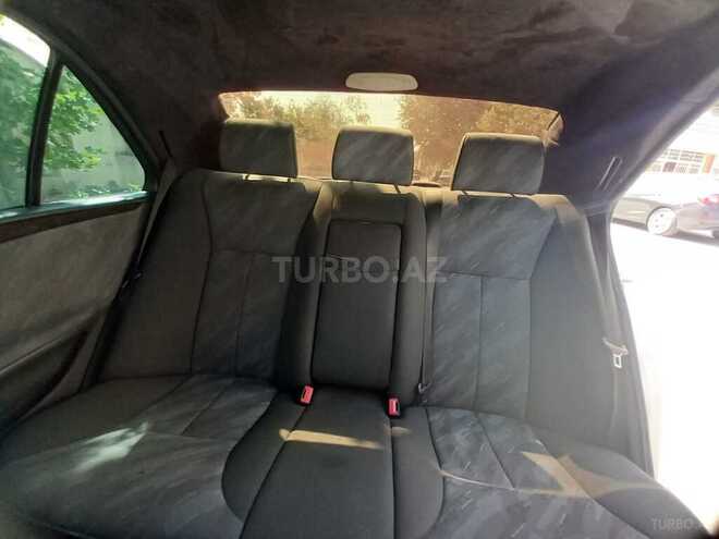 Mercedes E 320 2000, 215,000 km - 3.2 l - Yevlax