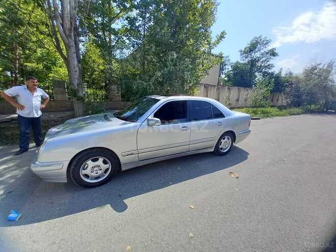 Mercedes E 320 2000, 215,000 km - 3.2 l - Yevlax