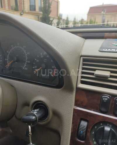 Mercedes C 230 1999, 220,000 km - 2.3 l - Bakı