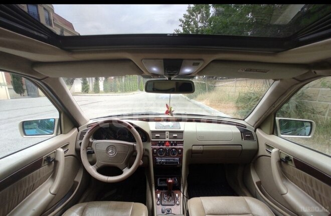 Mercedes C 230 1999, 220,000 km - 2.3 l - Bakı