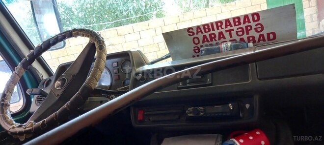 Mercedes 208 D 1993, 196,000 km - 2.2 l - Sabirabad
