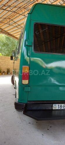 Mercedes 208 D 1993, 196,000 km - 2.2 l - Sabirabad
