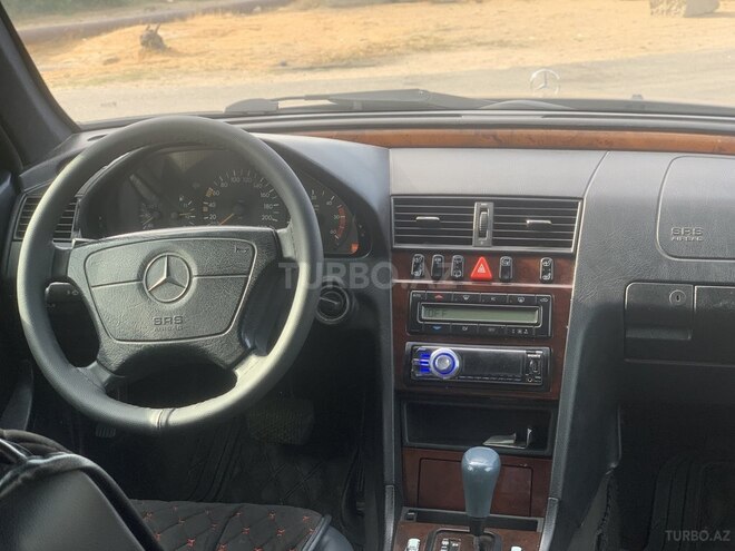 Mercedes C 220 1998, 305,000 km - 2.2 l - Bakı