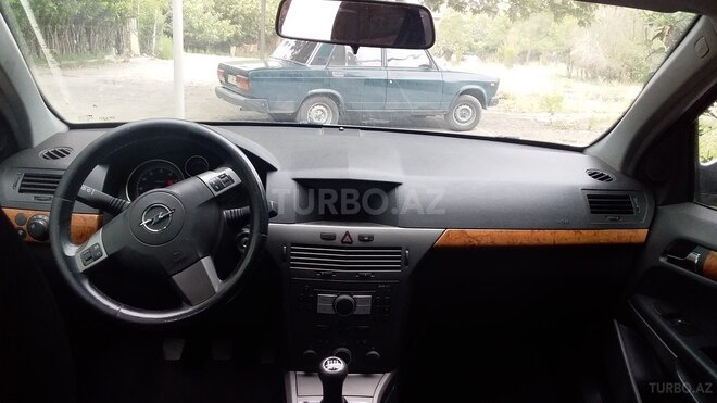 Opel Astra 2005, 261,000 km - 1.4 l - Gəncə