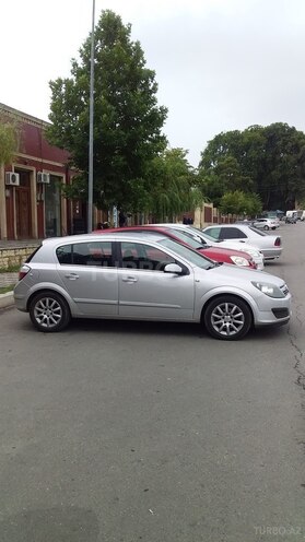 Opel Astra 2005, 261,000 km - 1.4 l - Gəncə