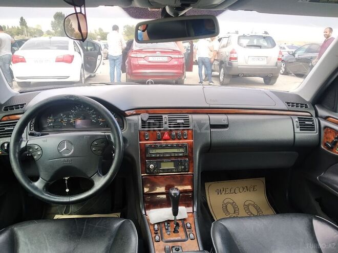 Mercedes E 320 2000, 232,741 km - 3.2 л - Bakı